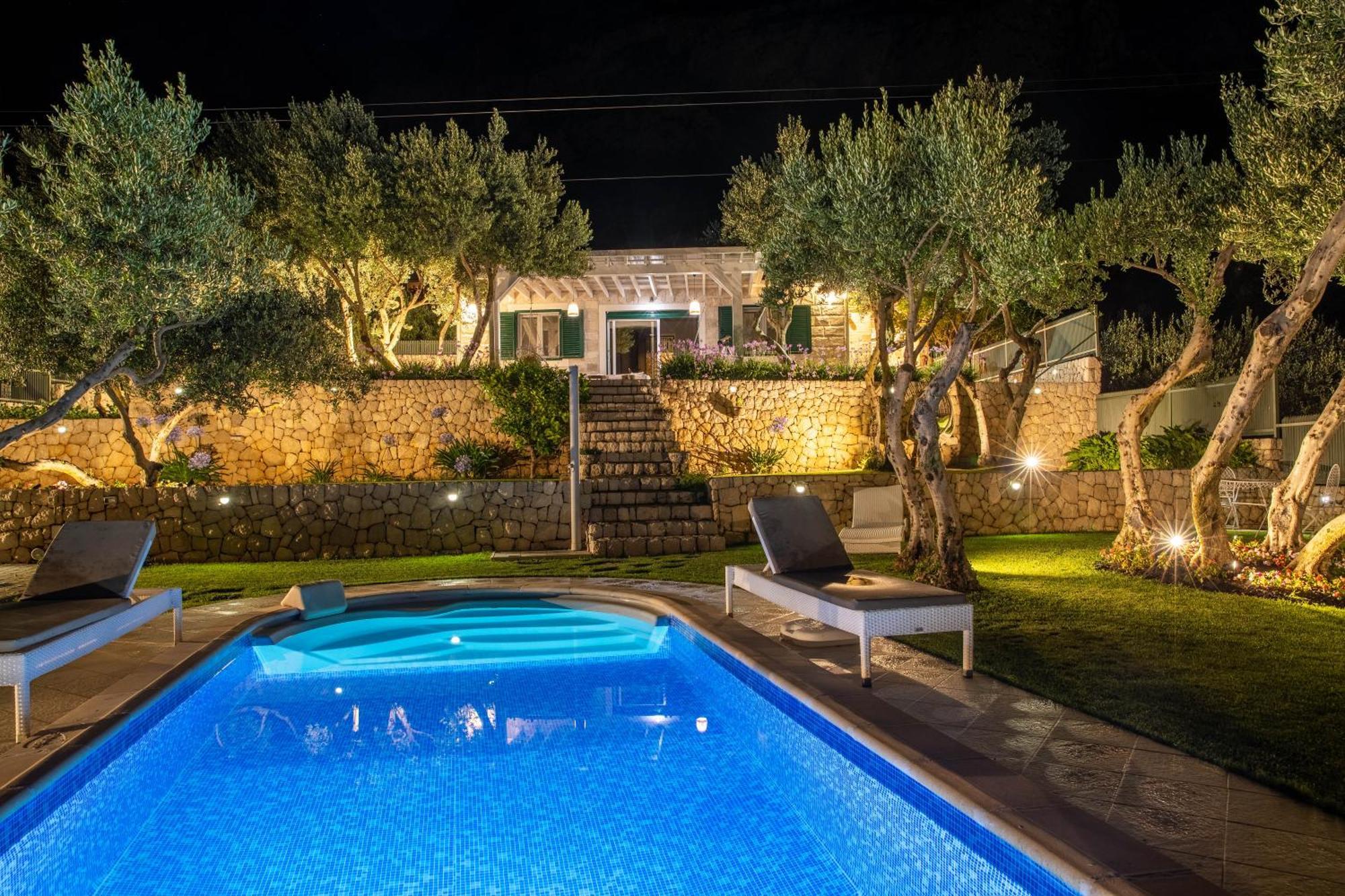 Villa Tamaris Makarska Exterior photo